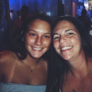 Meet your Posher, Arielle